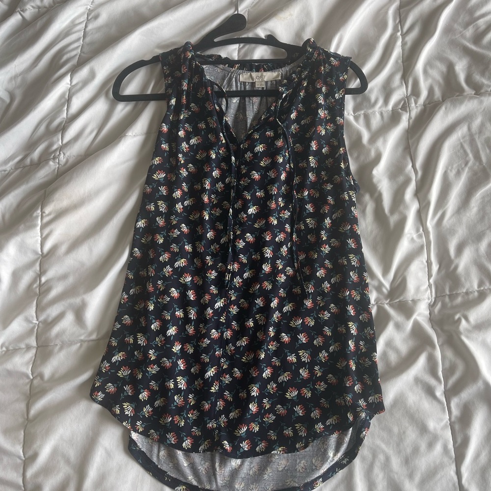 Loft Shell Tank Top - Navy Floral